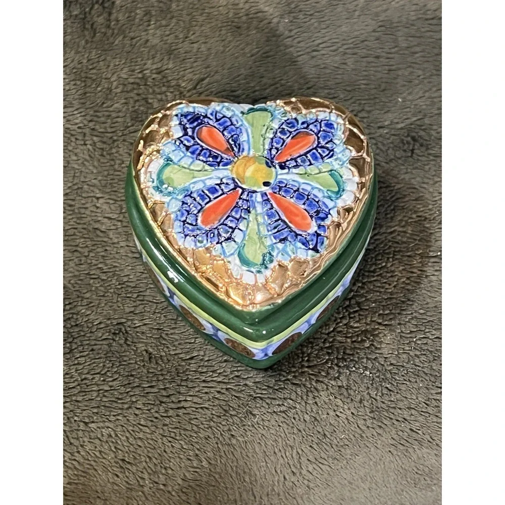 Lavorato A Mano In Oro Zecchino Mosaic Heart Trinket Box Hand painted Gold(1969)